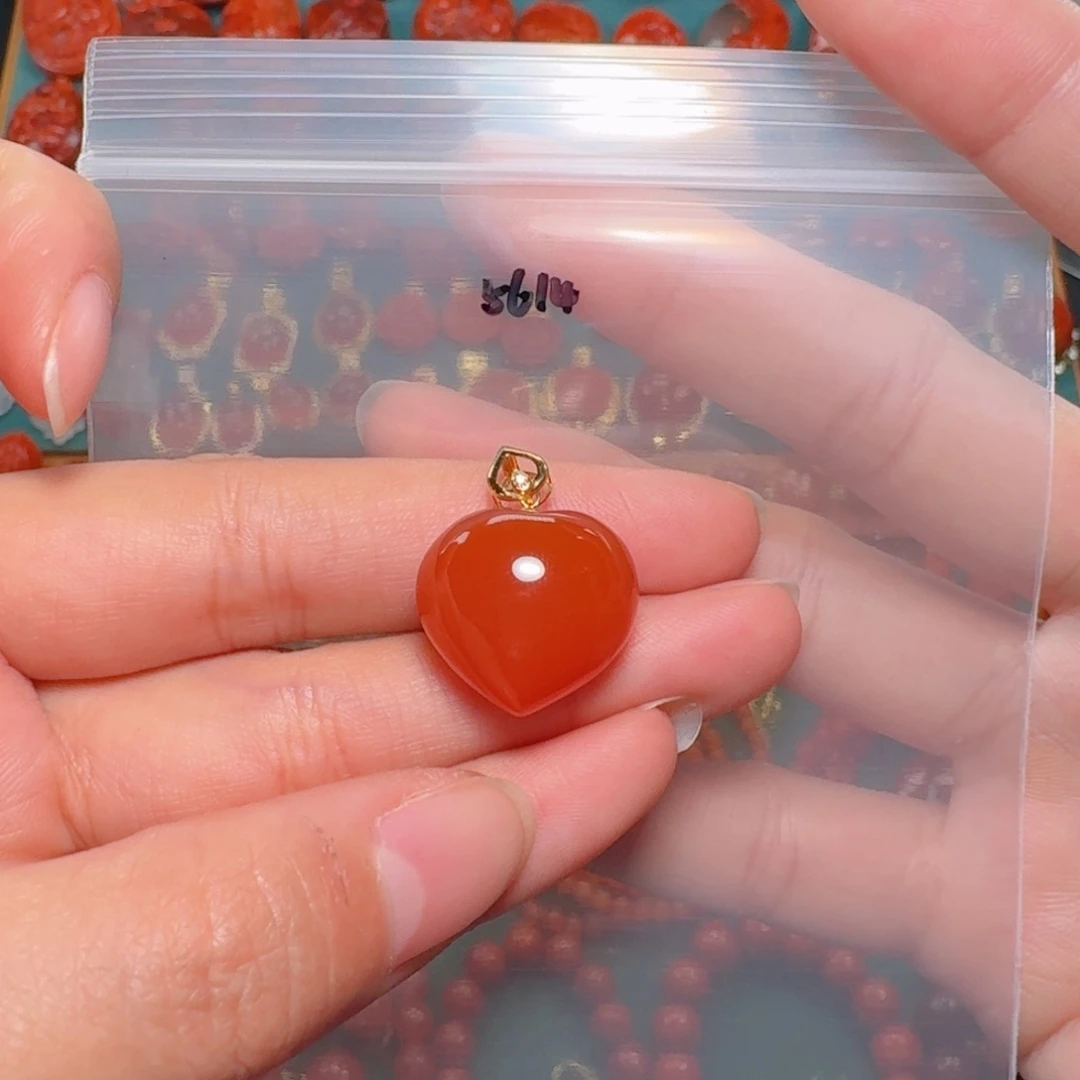 南红玛瑙南红玛瑙18K金镶嵌