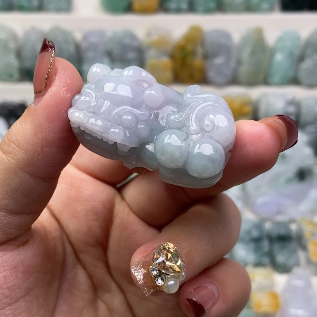 翡翠吊坠(赠链)未镶嵌