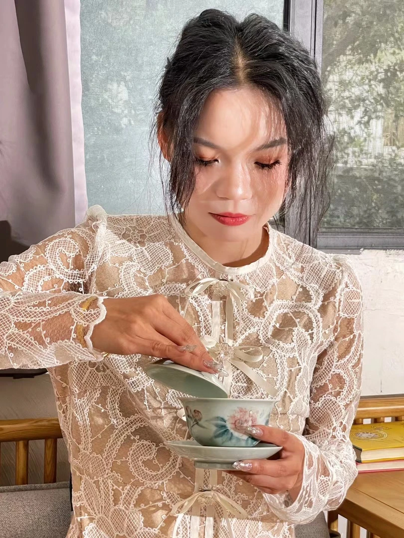 （01-50）小众复古名媛气质订珠重工刺绣蕾丝圆