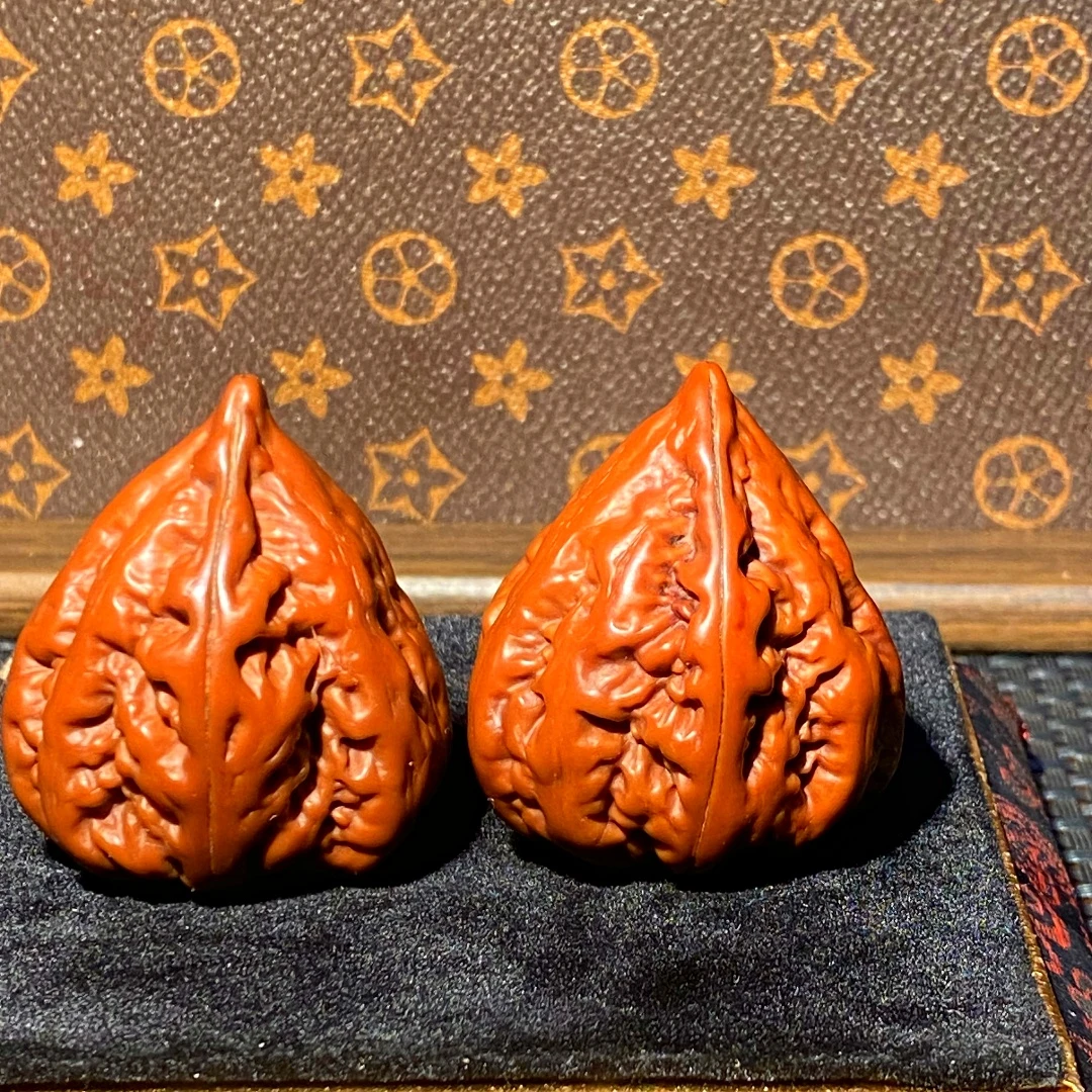 盘龙寿桃长白山野生文玩核桃手把件秦岭秋子精抛打底核桃