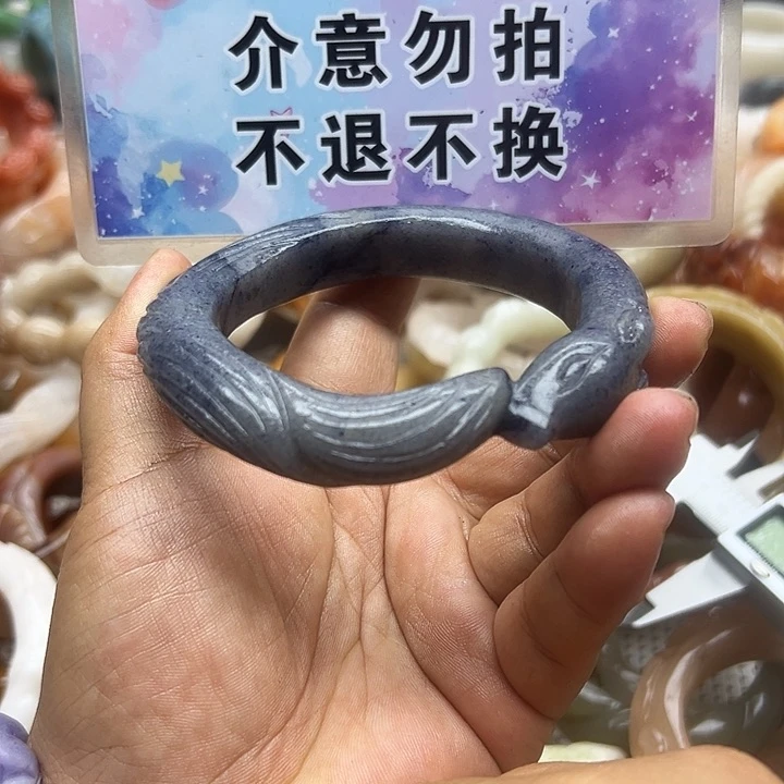 未镶嵌手镯石英岩玉