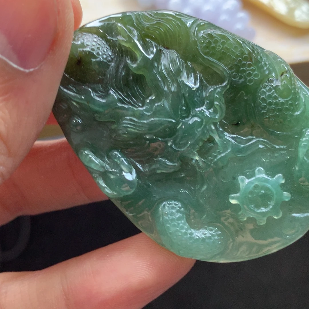 颈饰未镶嵌翡翠吊坠