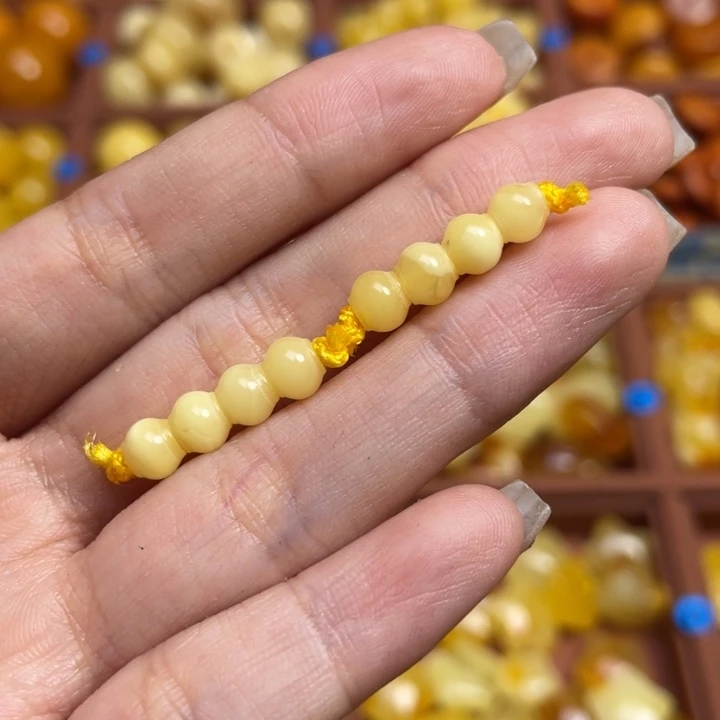 蜜蜡未镶嵌珠宝奇石满蜡灯笼珠2组微微瑕