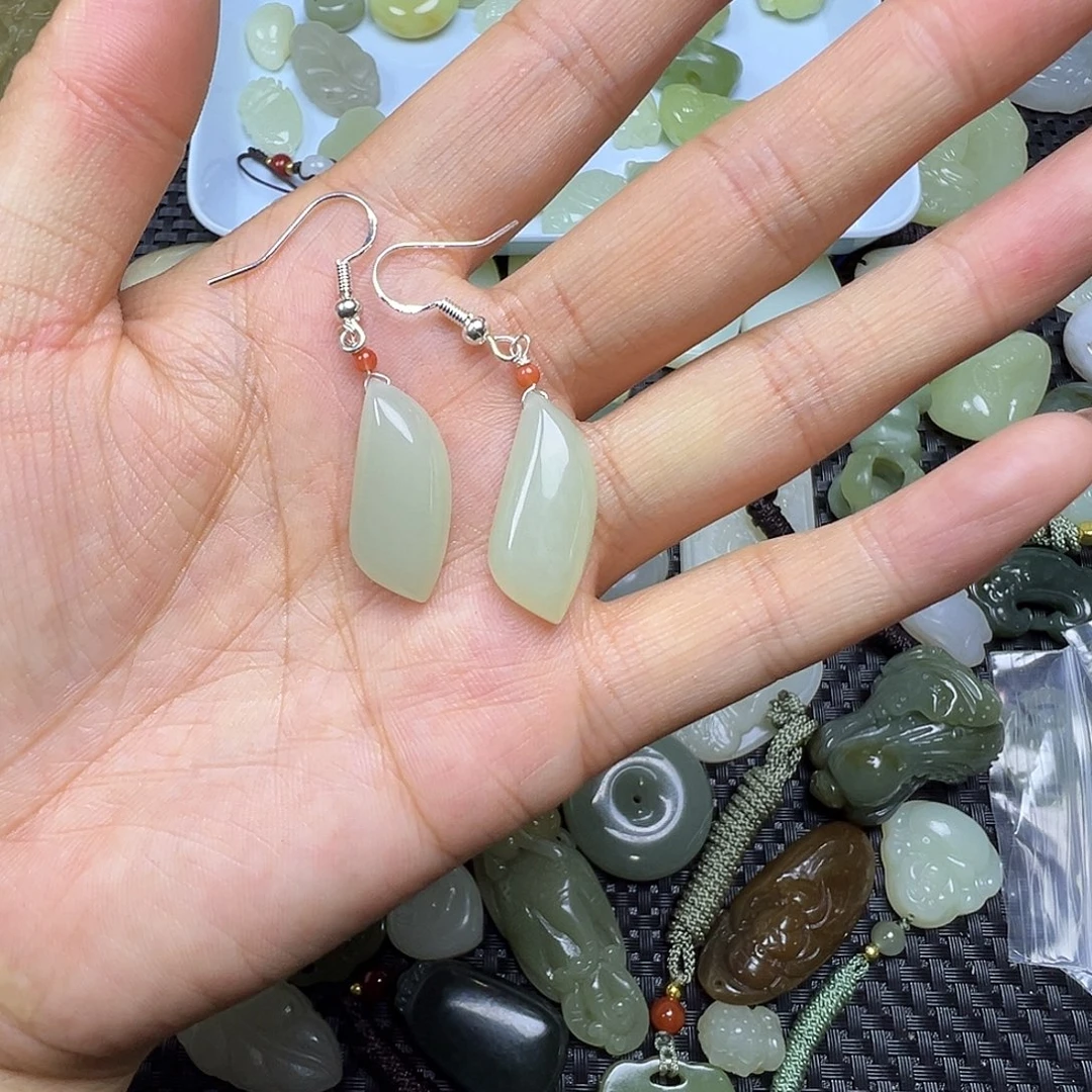 和田玉未镶嵌吊坠(不含链)