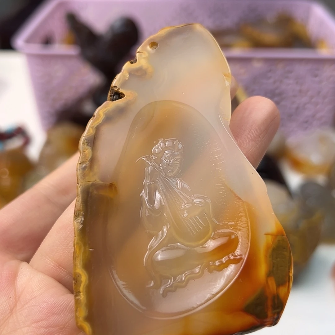 未镶嵌颈饰玛瑙/玉髓