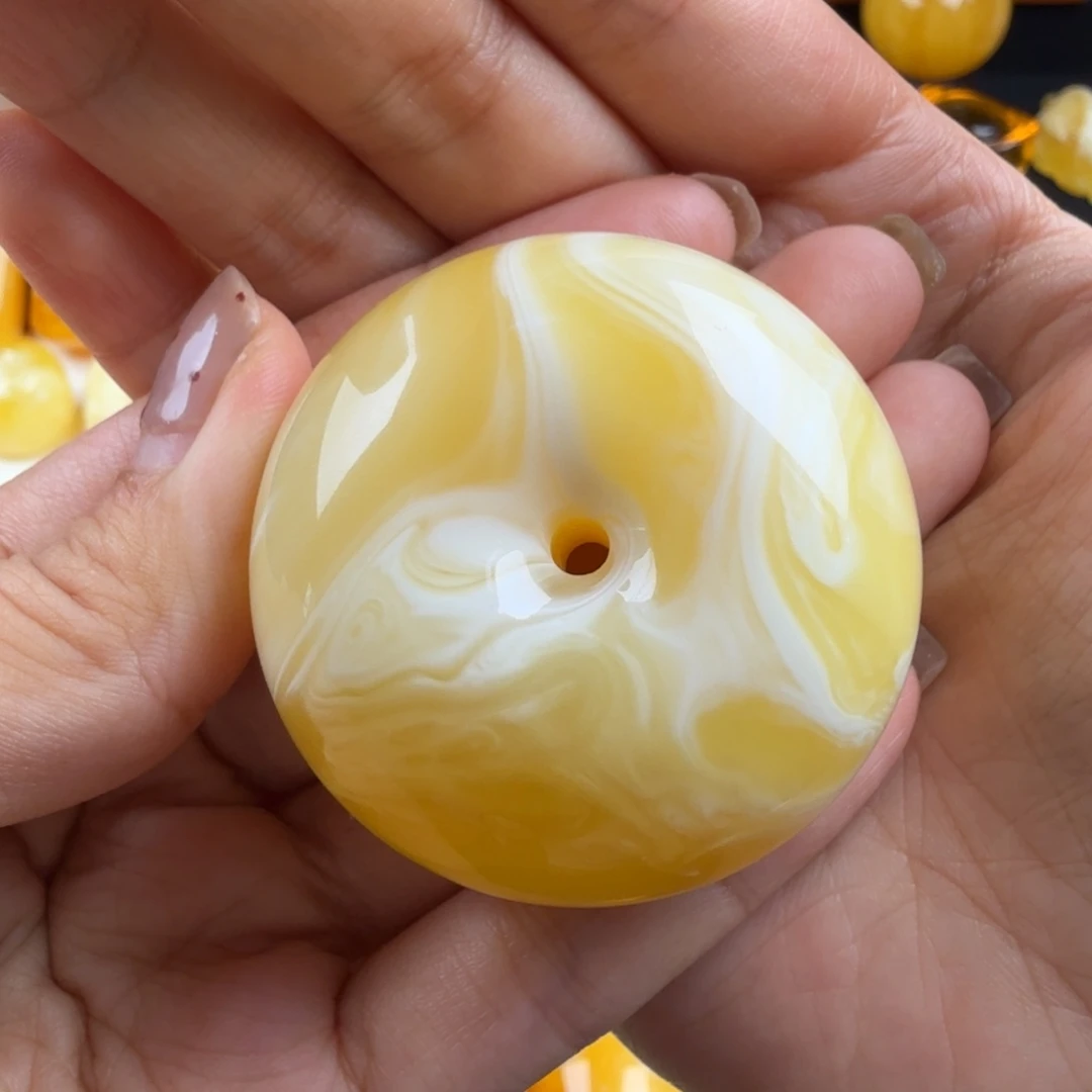 琥珀未镶嵌颈饰纯天然琥珀蜜蜡无优化