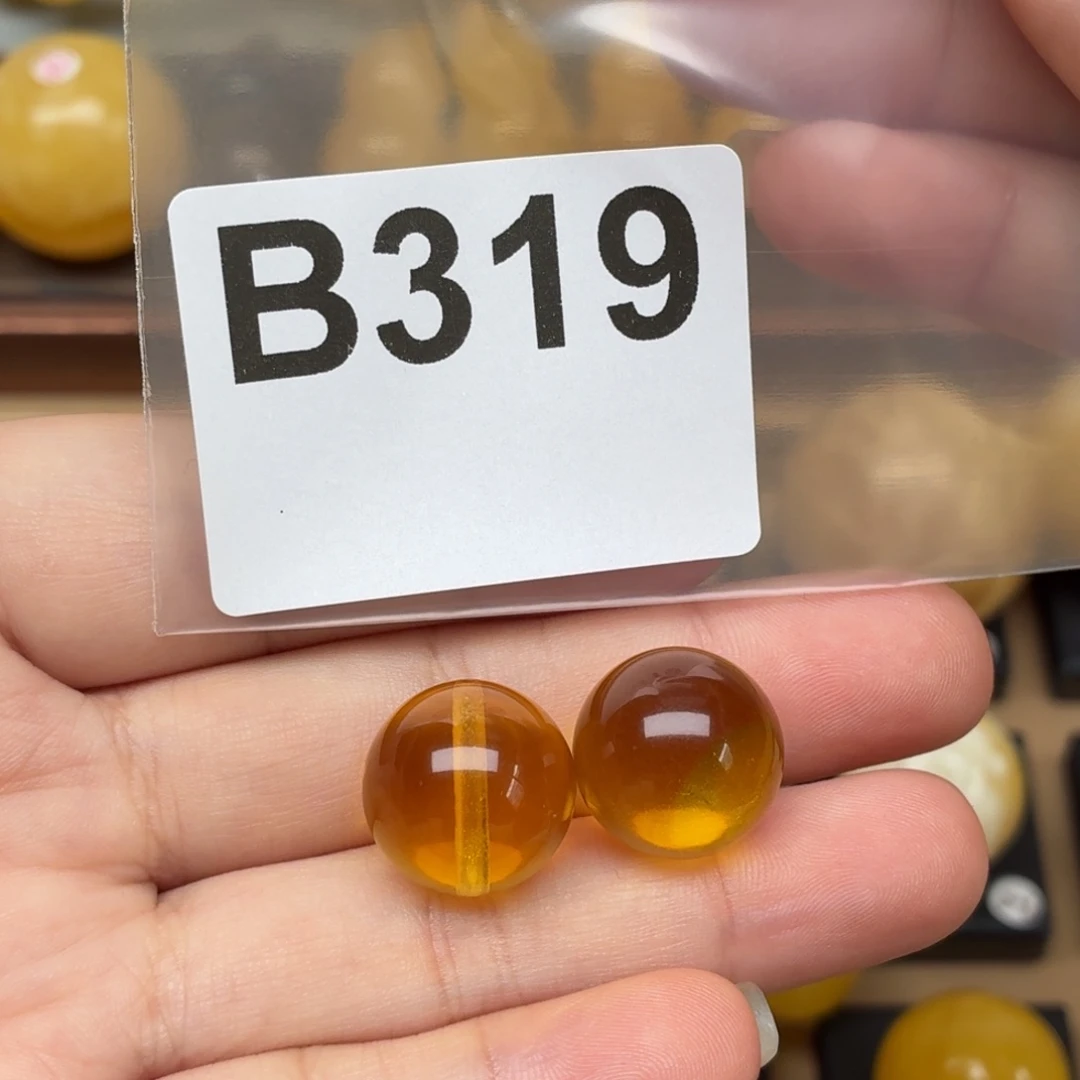 我****蜜蜡未镶嵌裸石蜜蜡14.8左右