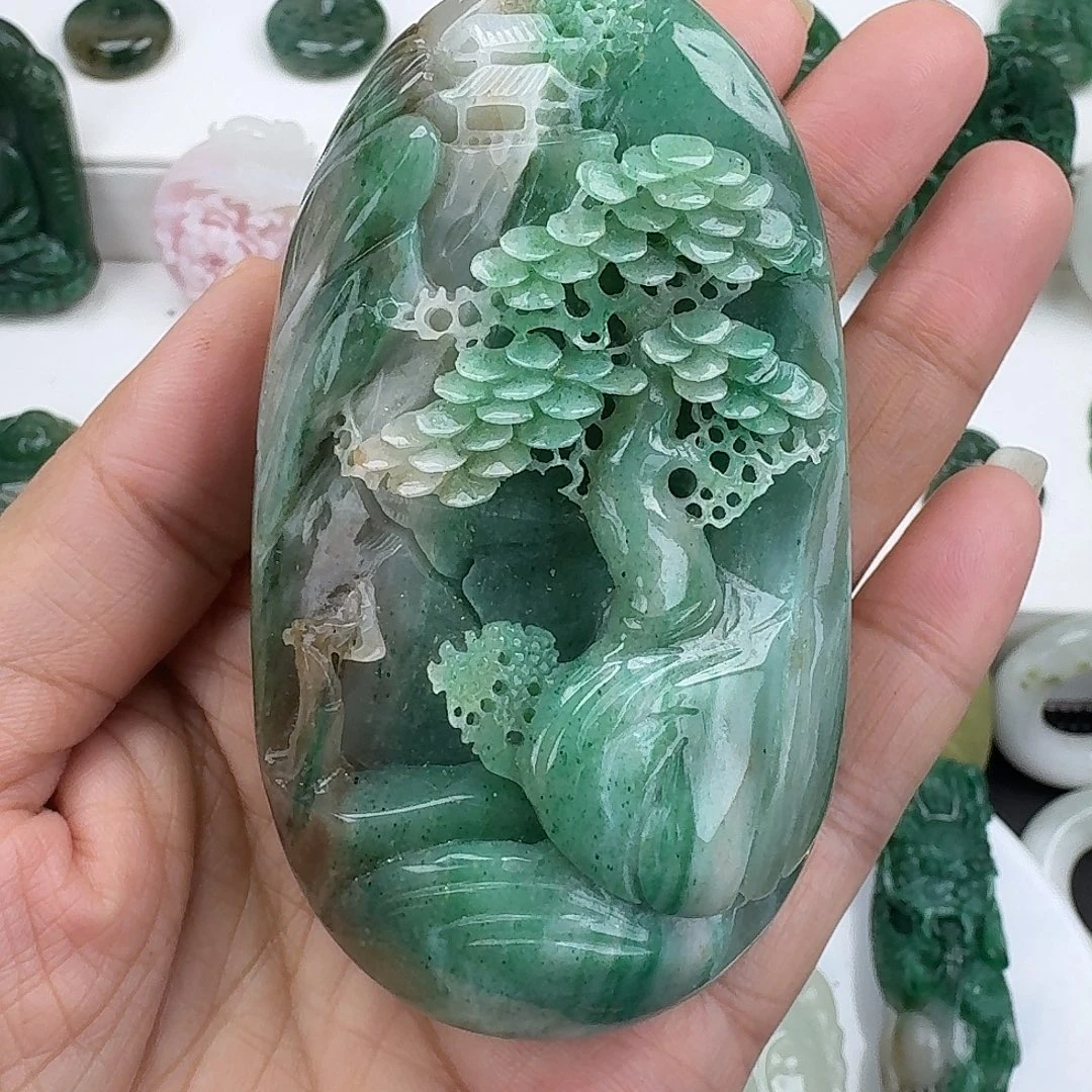 独山玉未镶嵌颈饰