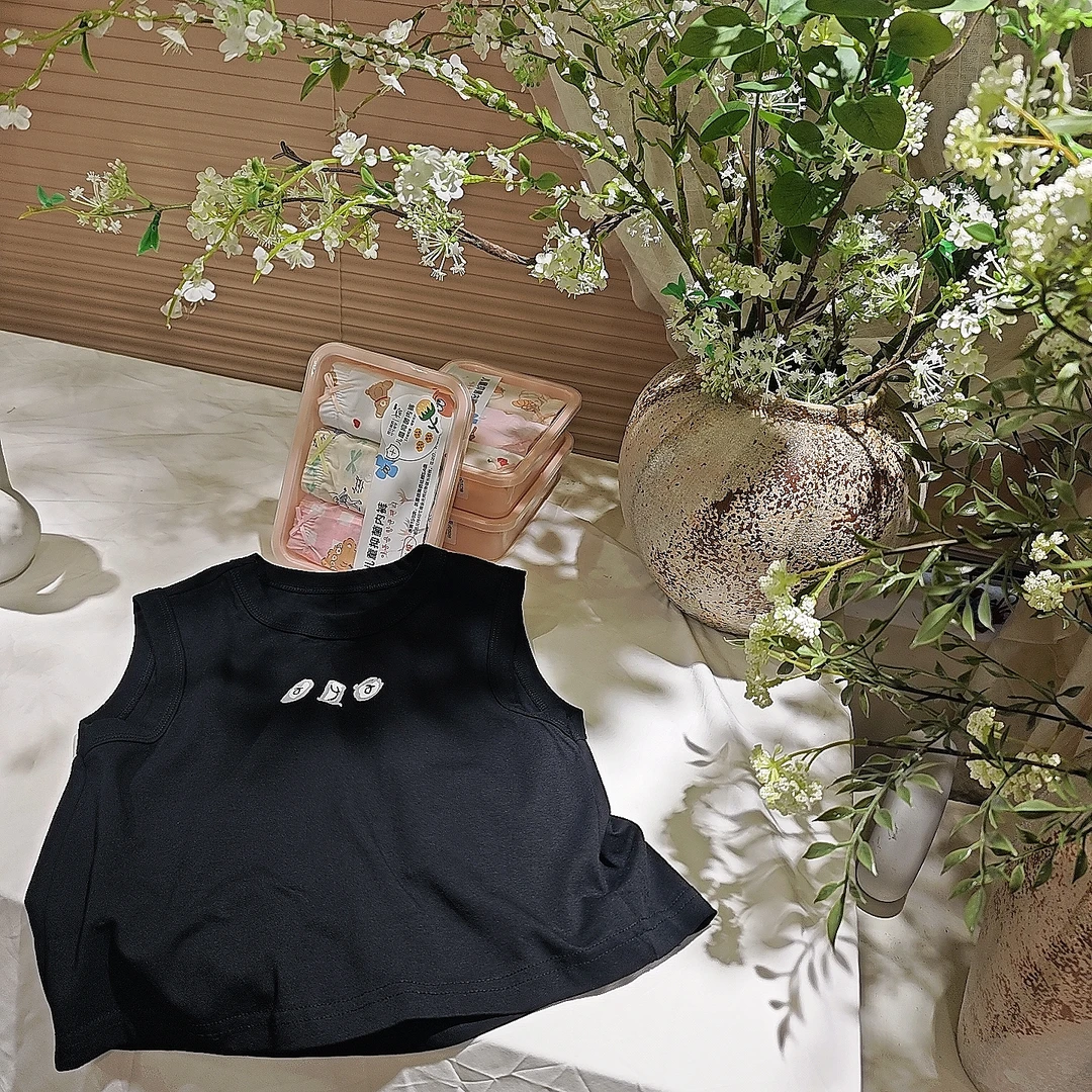 L3-3。2527 儿童休闲百搭背心夏季无袖夏款薄款个性