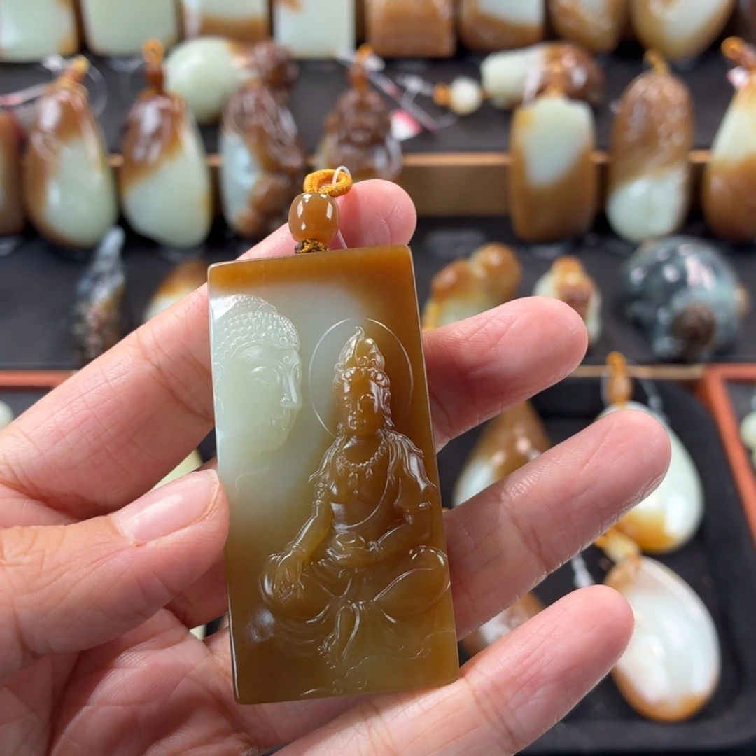 和田玉未镶嵌颈饰