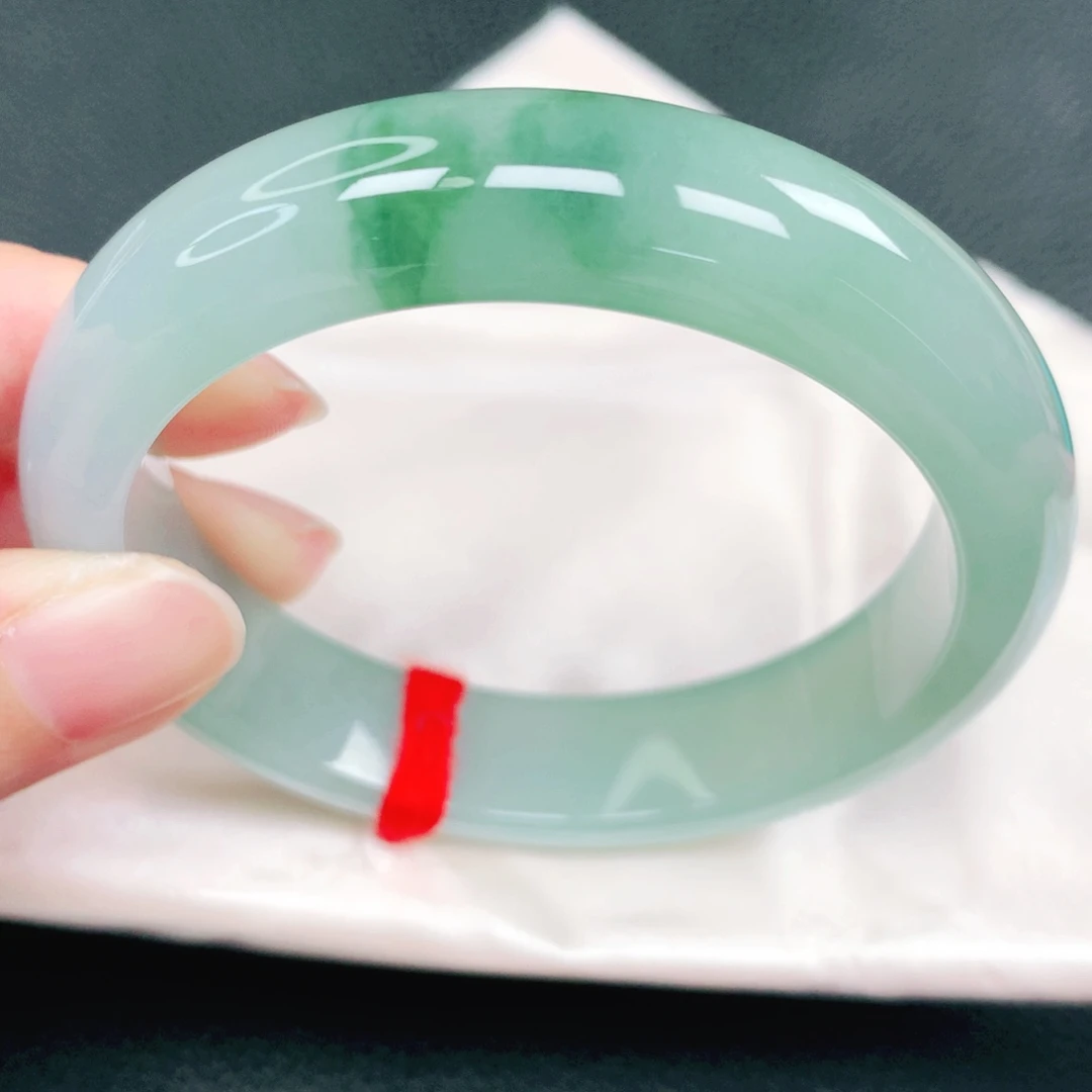 翡翠未镶嵌手镯55圈