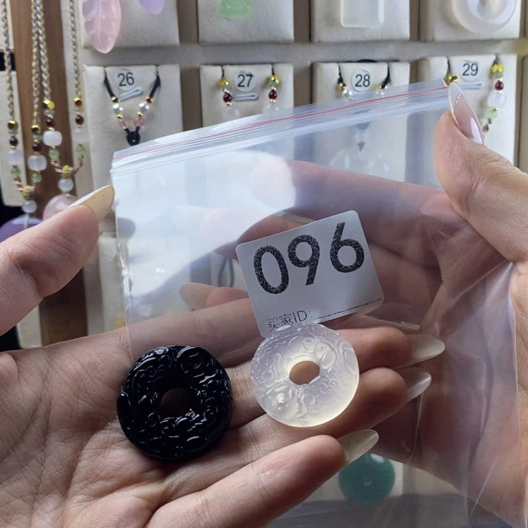 玛瑙/玉髓颈饰合金涵*