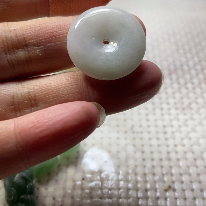 翡翠未镶嵌颈饰888