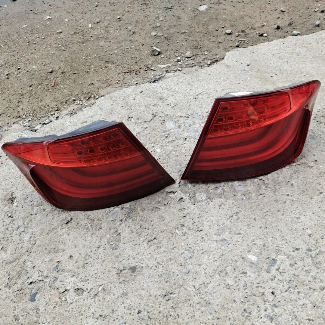 8新  适配宝马5系F18尾灯刹车灯倒车灯防追尾灯尾灯原装原厂二手
