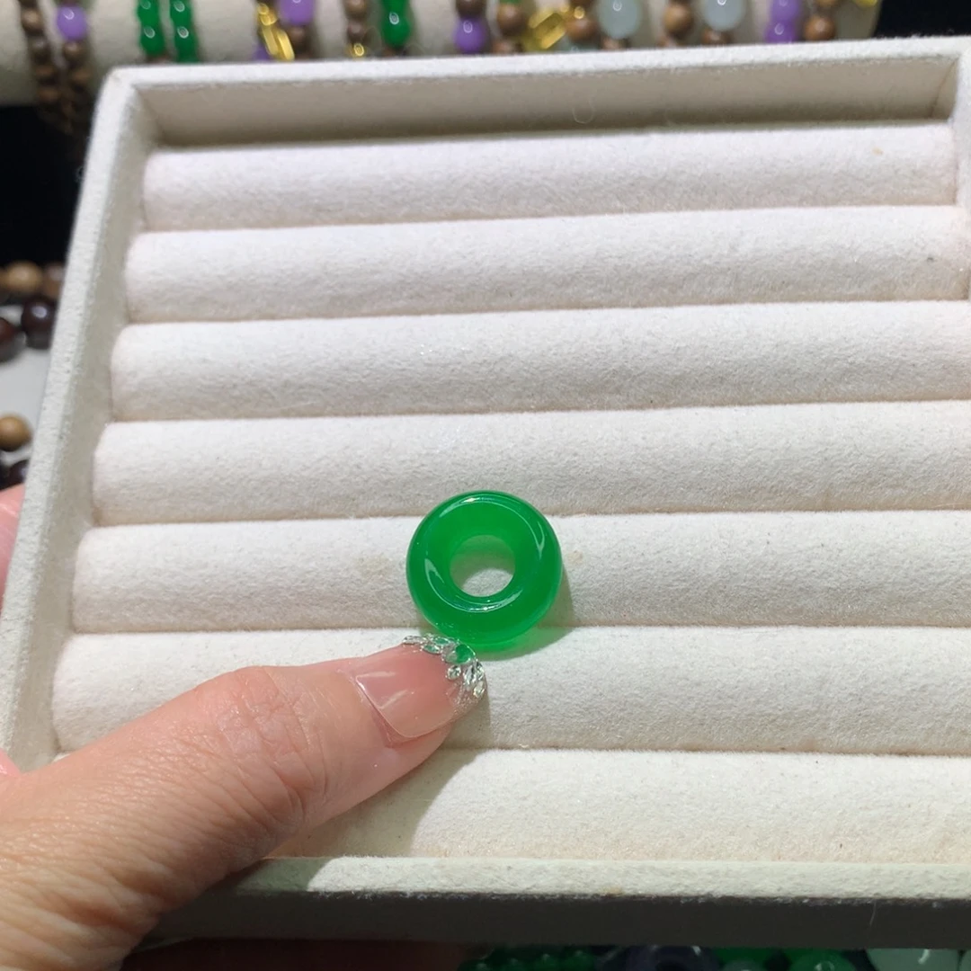 时尚饰品冰绿甜甜圈