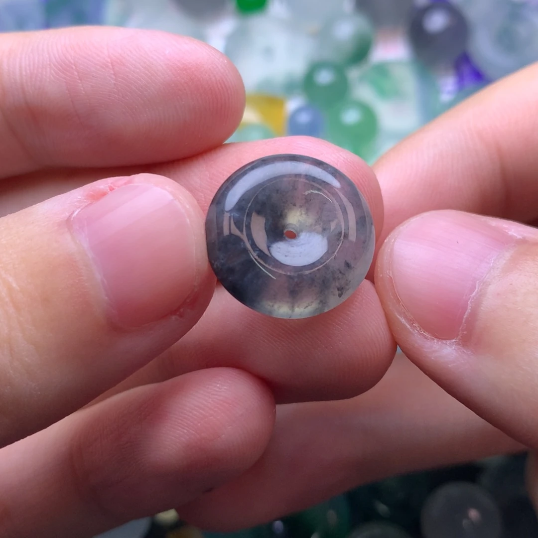 定制翡翠未镶嵌挂件