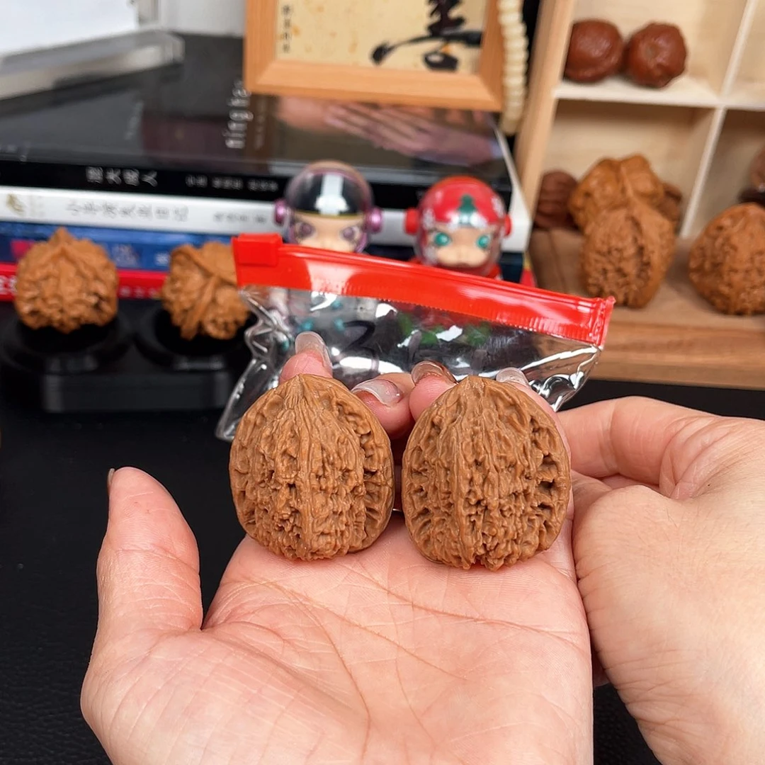 吊坠文玩核桃南疆石35