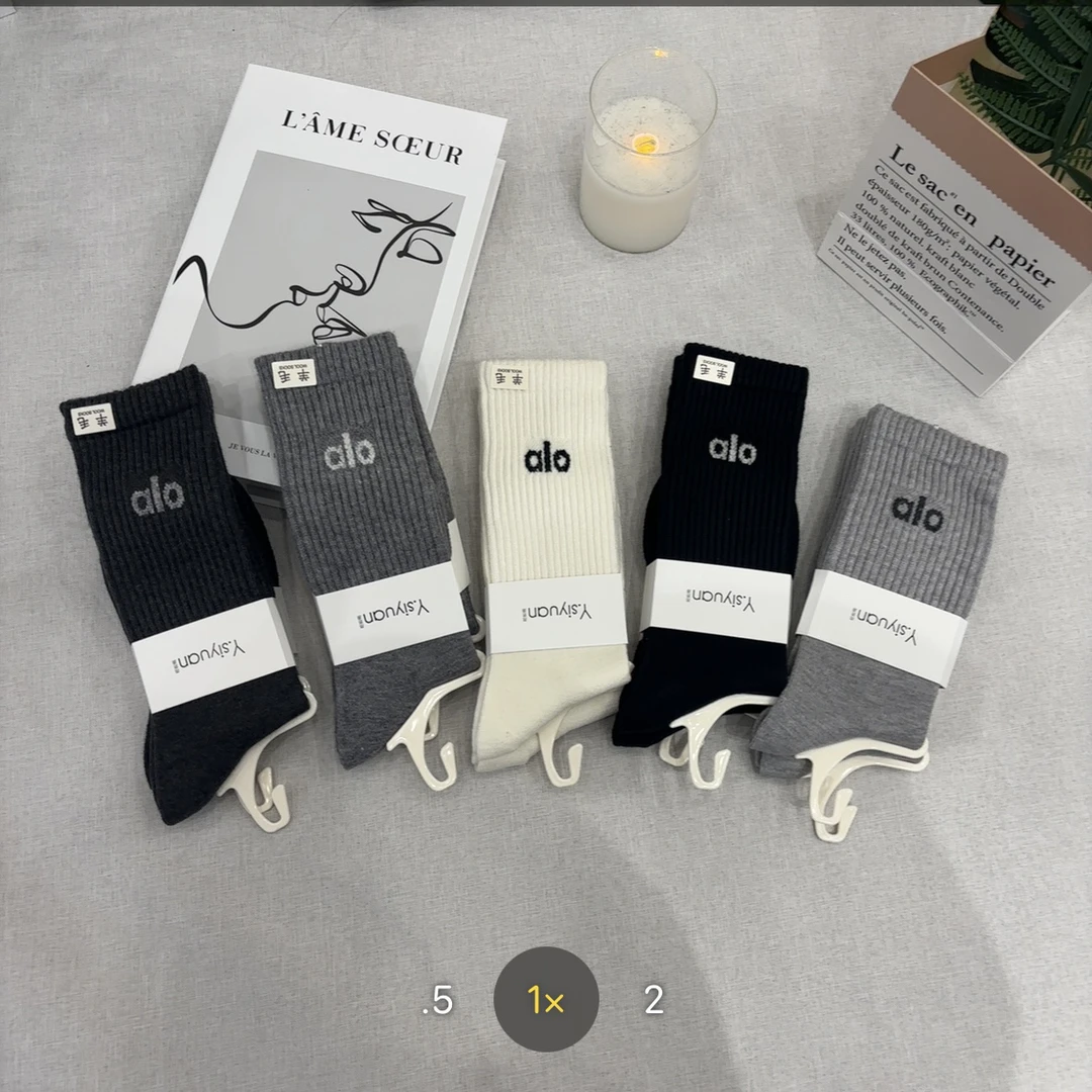 【七安倩】休闲简约字母中筒袜（5双装）