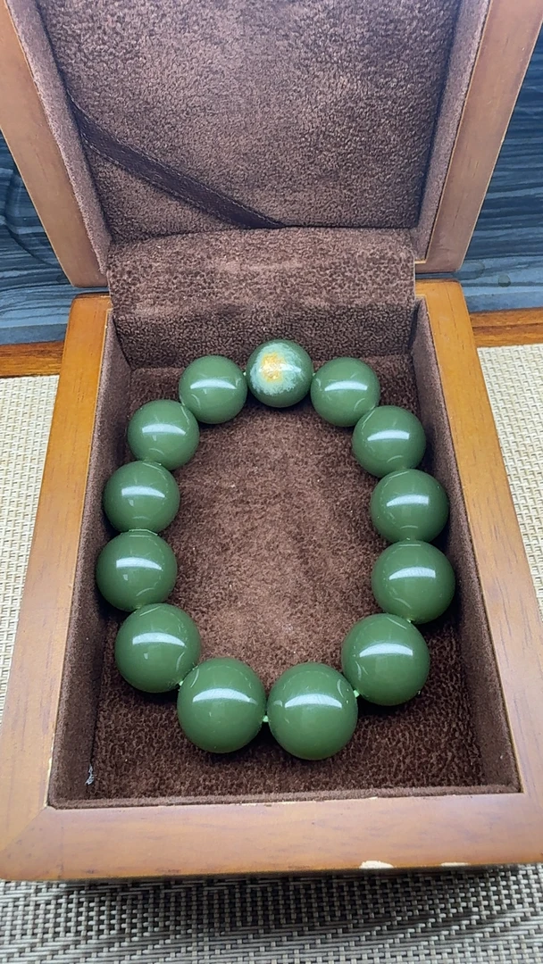 析木河磨玉浓绿色16圆珠手串