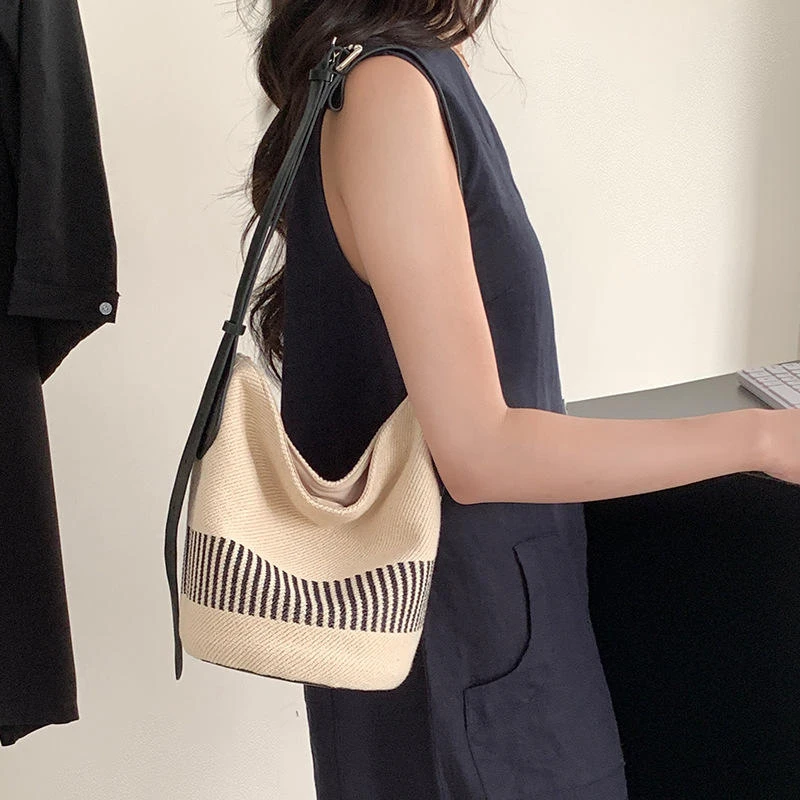 精密棉编织水桶包女2025新款夏日小众慵懒风休闲单肩斜挎包女小包