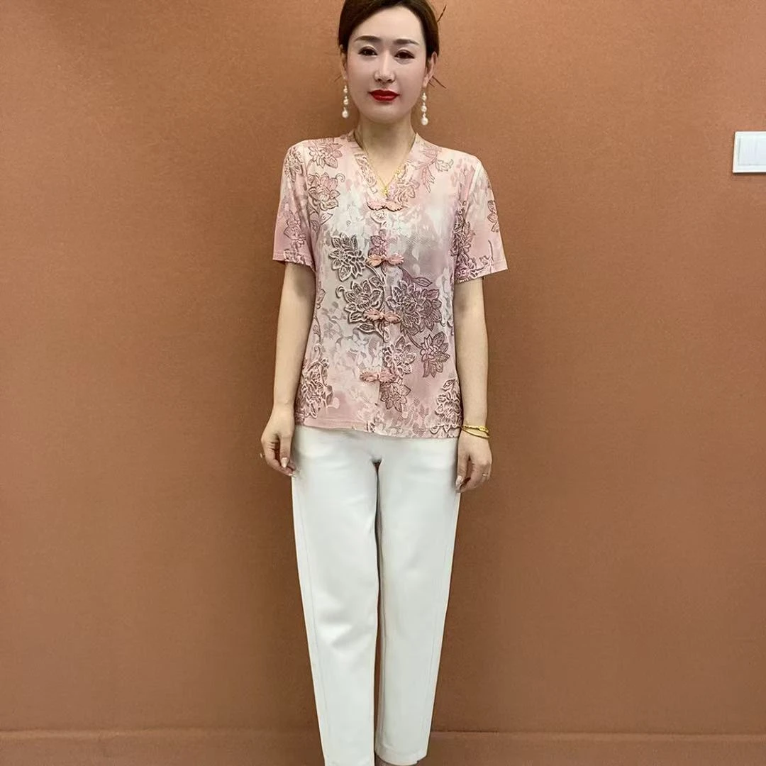 8-1洋气短袖体恤女V领小衫妈妈装休闲夏季网红宽松T恤女气质时尚