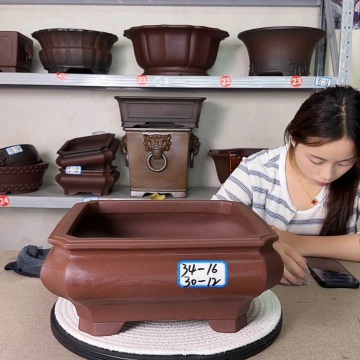 紫砂花瓶紫砂花开