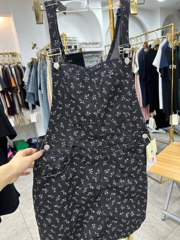 5321新款碎花牛仔背带裙