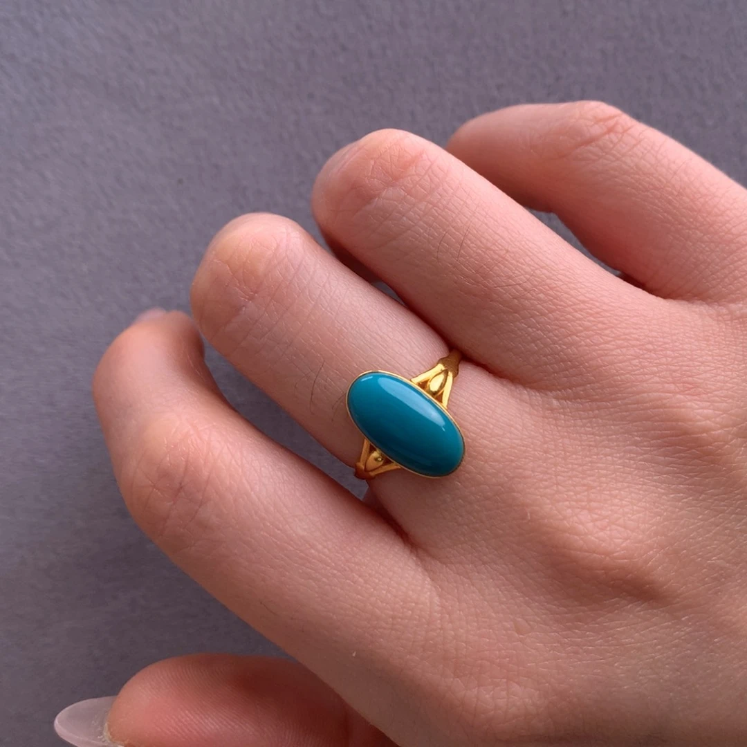 18K金镶嵌绿松石玉化蓝绿戒指