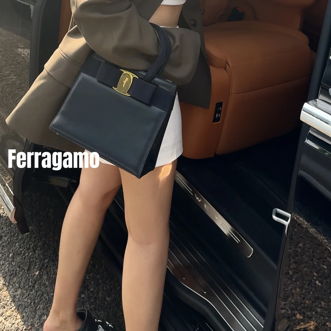 修复品617513/FERRAGAMO/菲拉格慕蝴蝶结博物馆