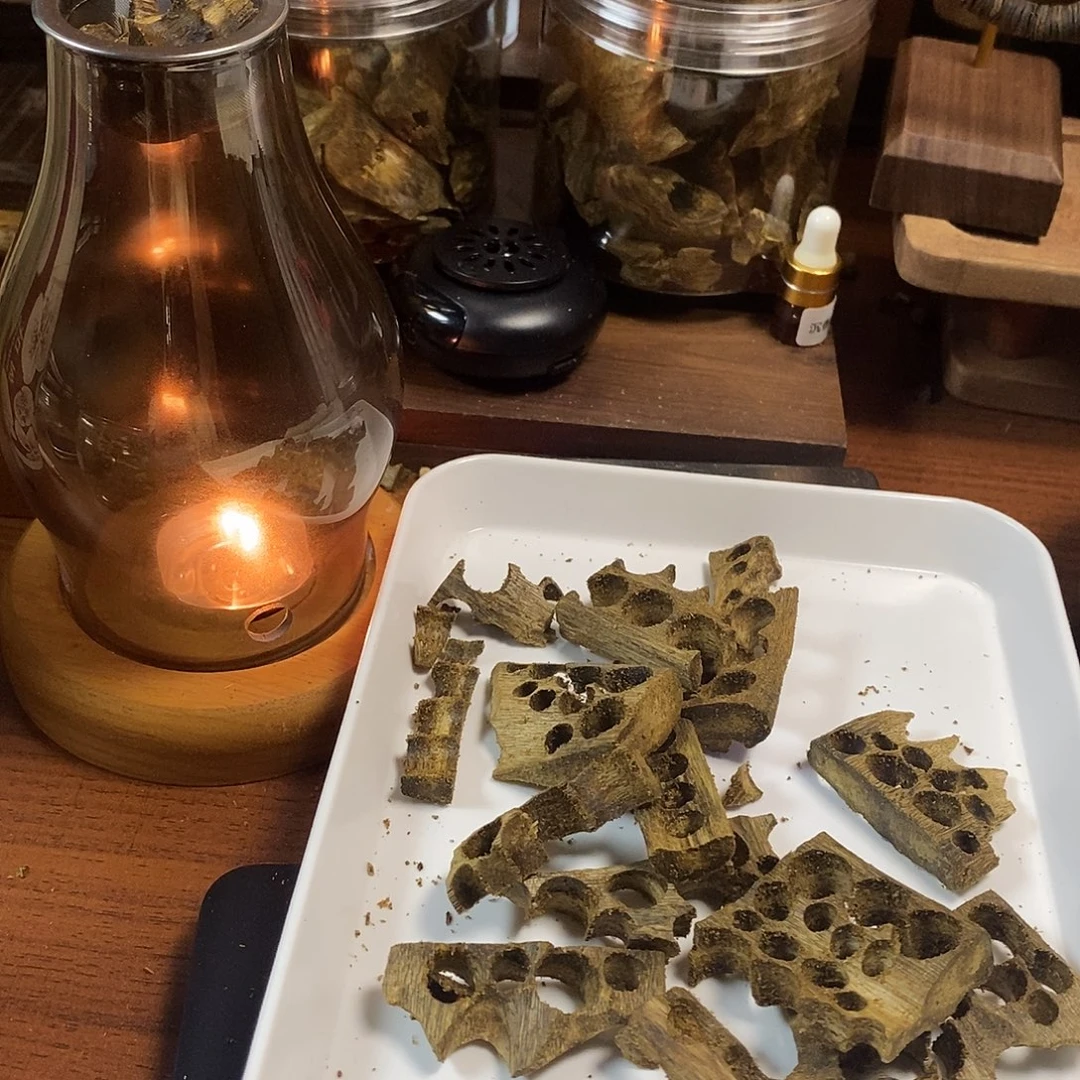 香料金莎叶钻孔50g