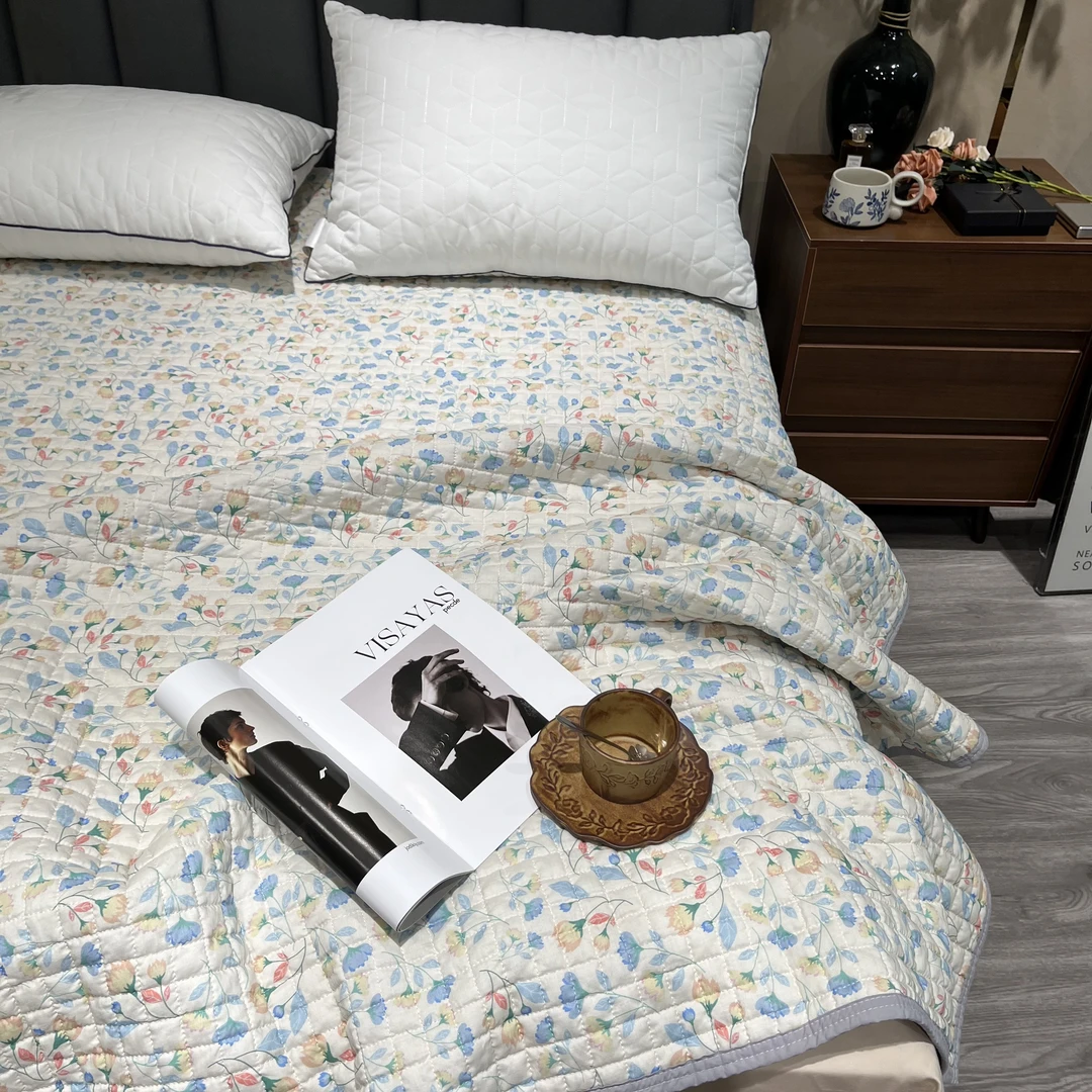 Q937外贸尾单【面料100汉麻】2.0*2.3绗缝数码印花床盖AB面夹棉