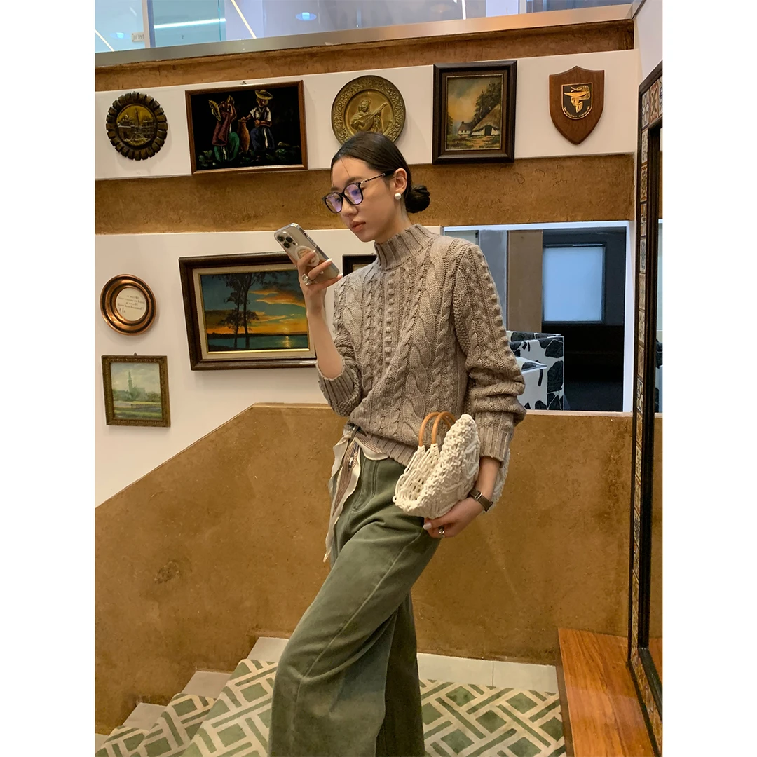 【编织时光】老钱风绞花针织衫修身半高领高级感毛衣 M29784GK51