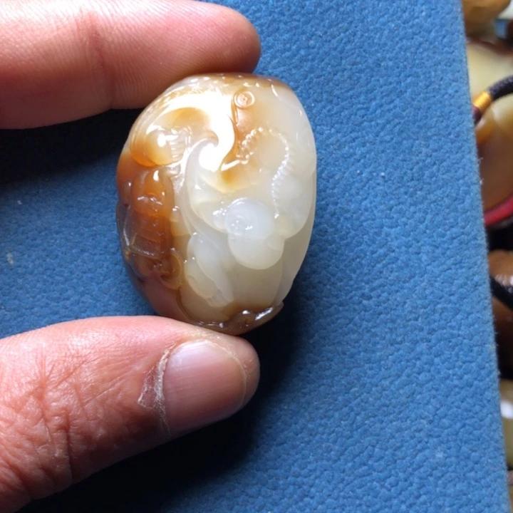 川****和田玉未镶嵌颈饰