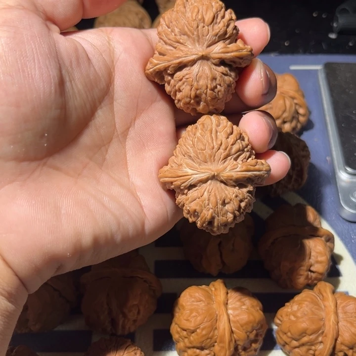 文玩核桃吊坠42全品 华坤龙