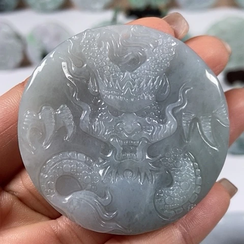 翡翠颈饰未镶嵌大龙福利