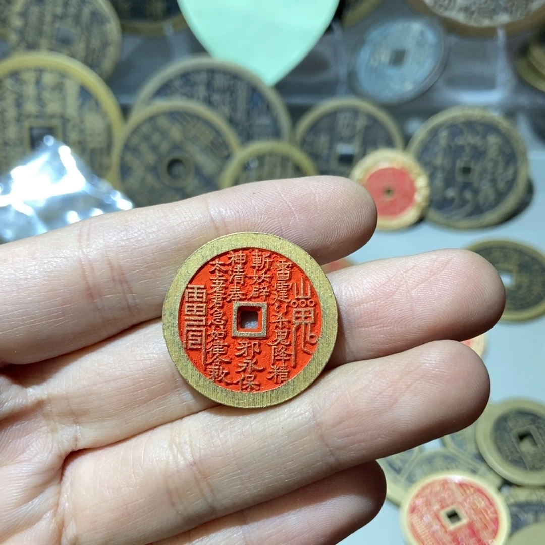 董***姐铜一物一拍现代工艺品