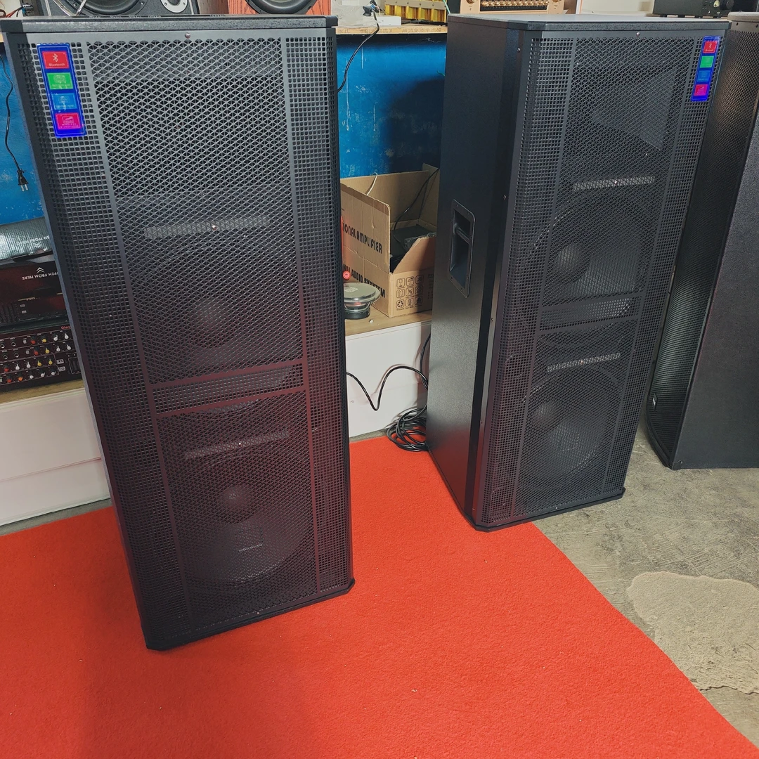 双15寸有源音箱一对的价格包邮带一对金属话筒