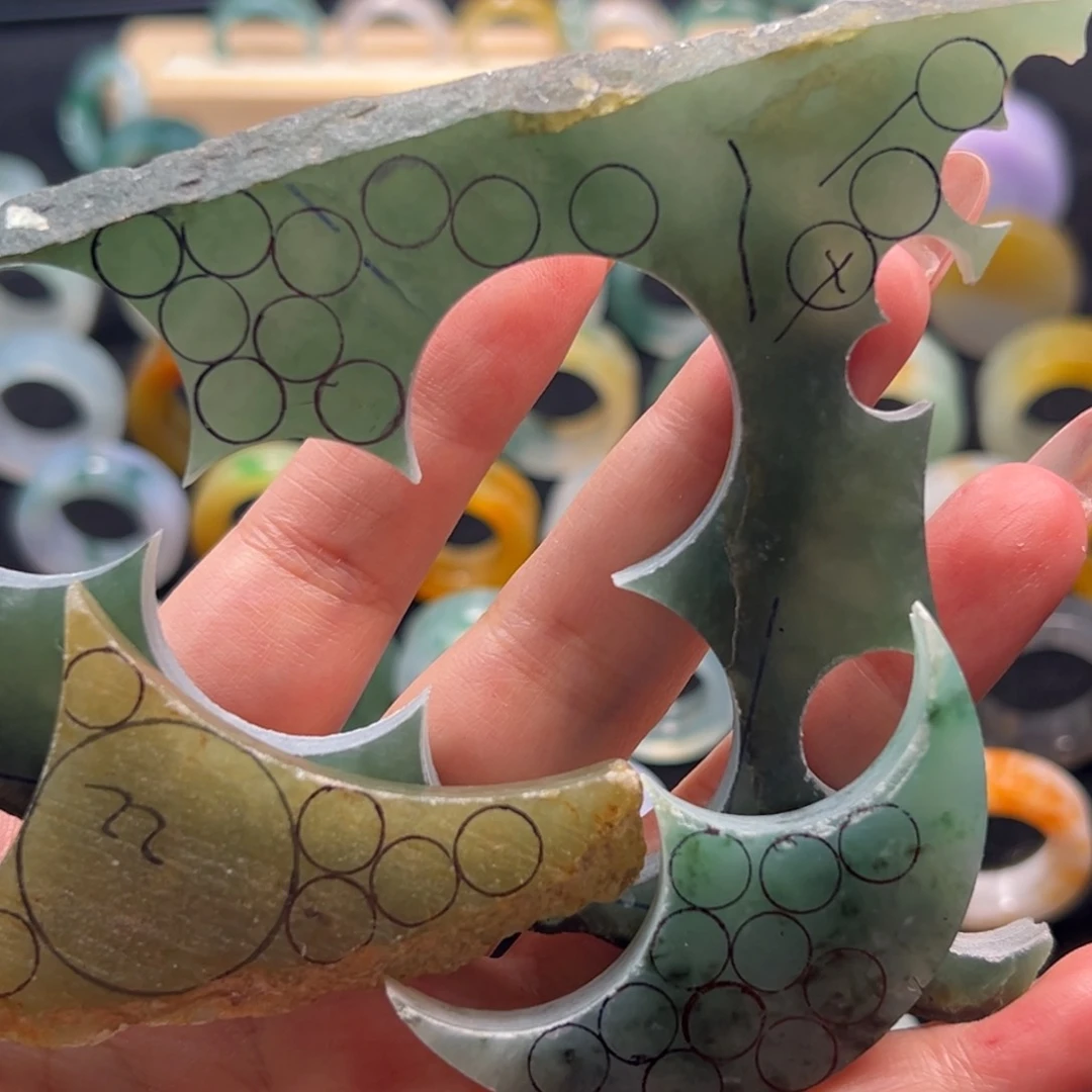 定制翡翠翡翠未镶嵌不***?