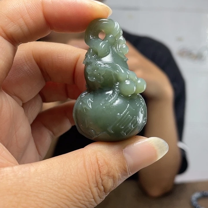未镶嵌和田玉挂件