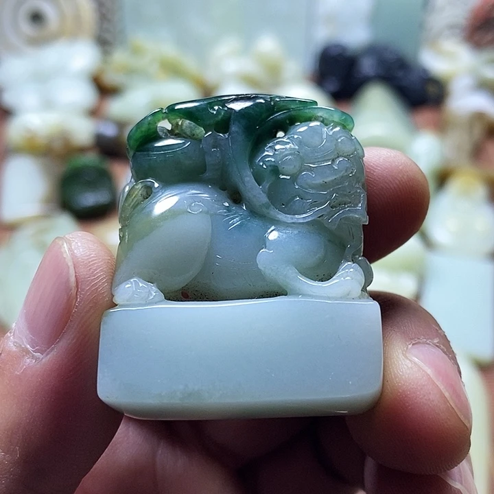 翡翠未镶嵌挂件翡翠挂件