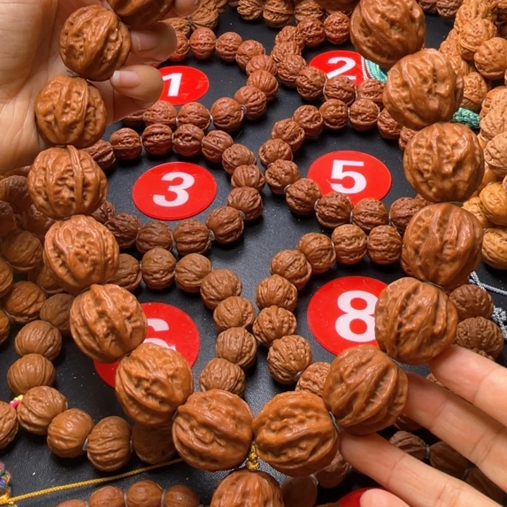 文玩核桃吊坠京八棱