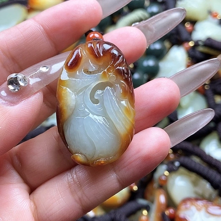 和田玉颈饰未镶嵌