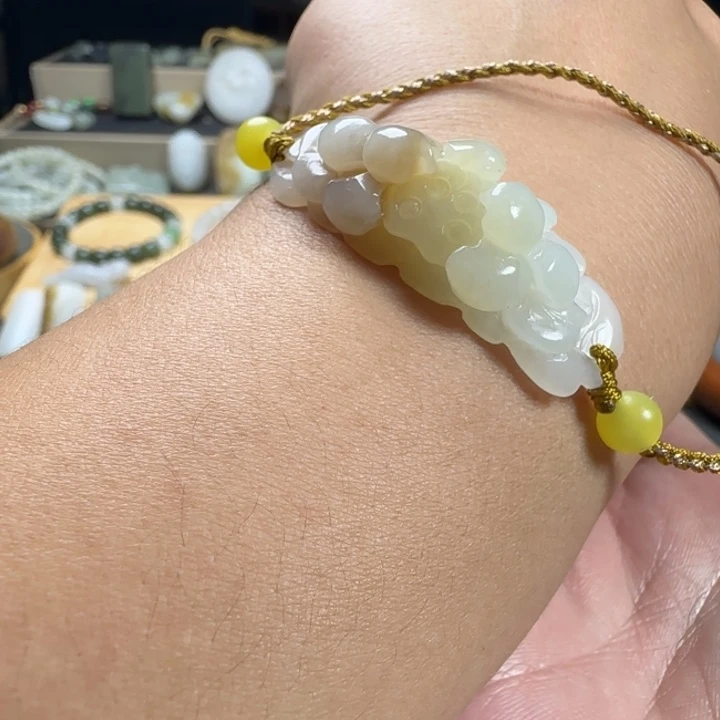 和田玉未镶嵌颈饰定制