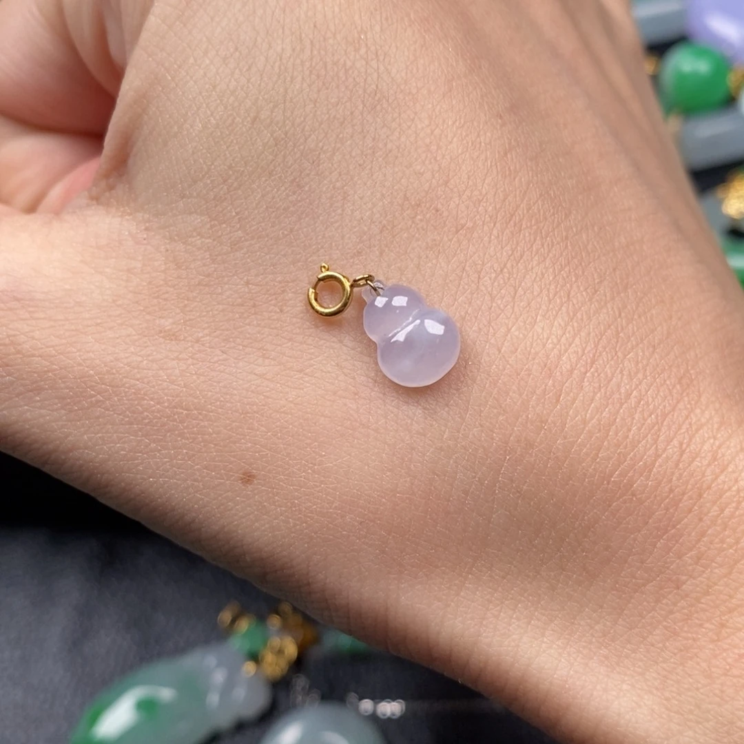 翡翠18K金镶嵌颈饰翡翠