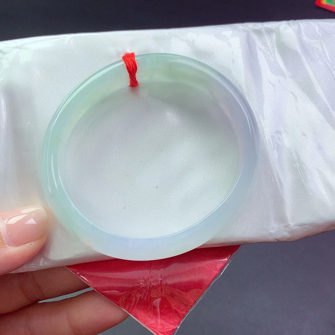 【闪购商品】未镶嵌手镯翡翠贵妃881172