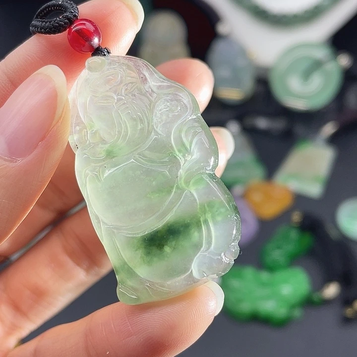 翡翠未镶嵌吊坠(赠链)