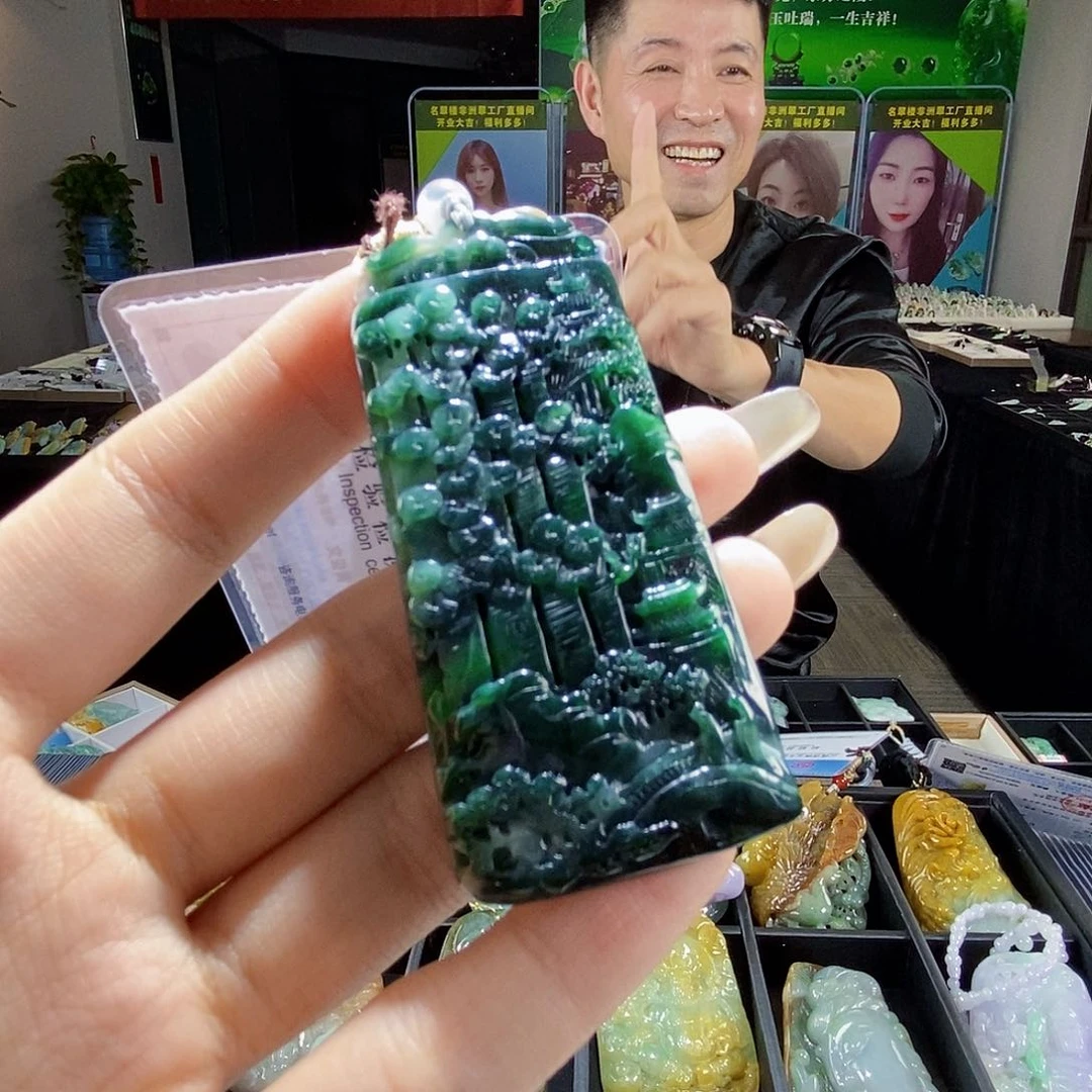 颈饰未镶嵌翡翠翡翠