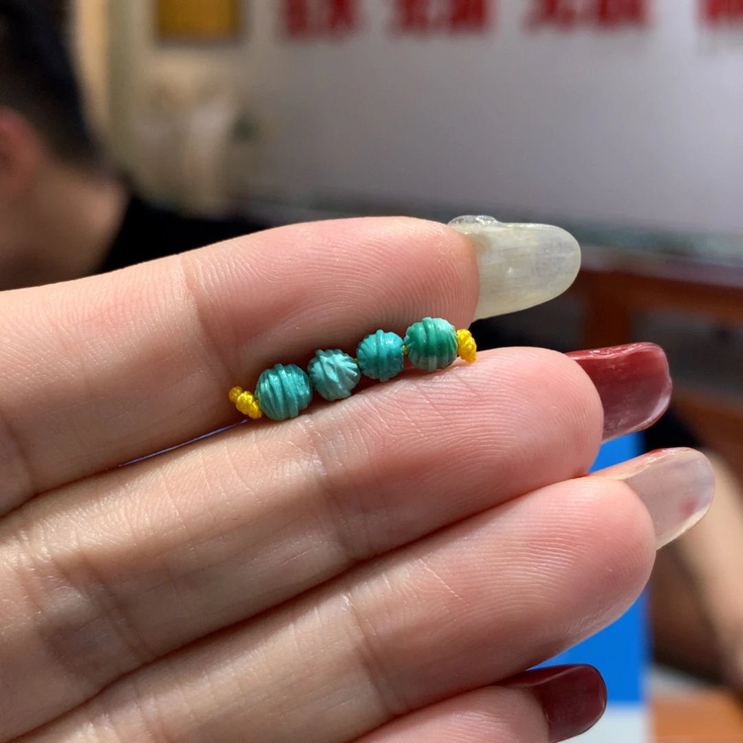 绿松石配饰未镶嵌