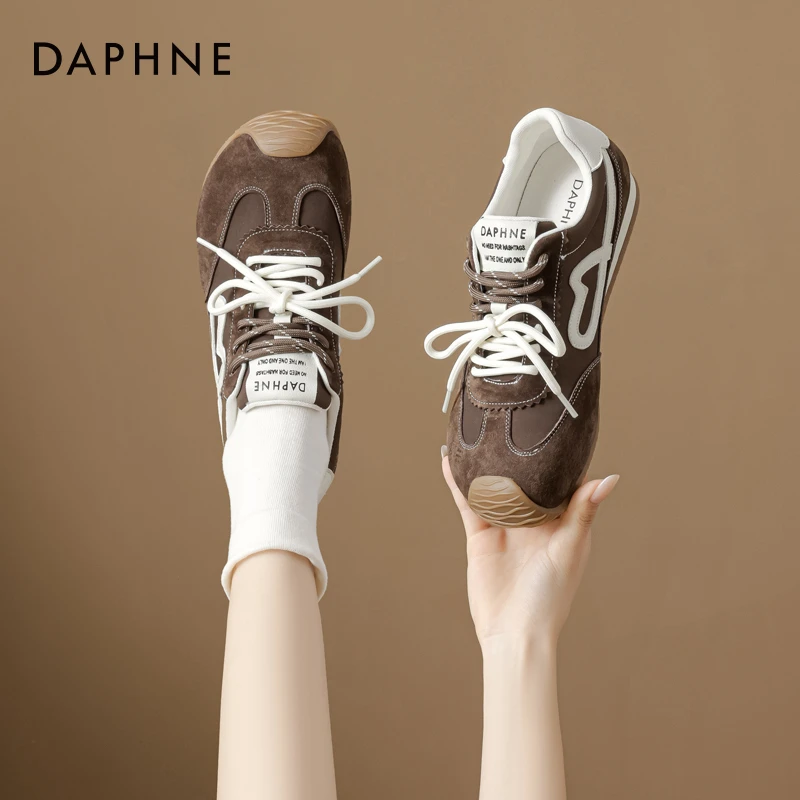 达芙妮厚底德训鞋女款2026春季新款小众心形拼色时尚休闲鞋