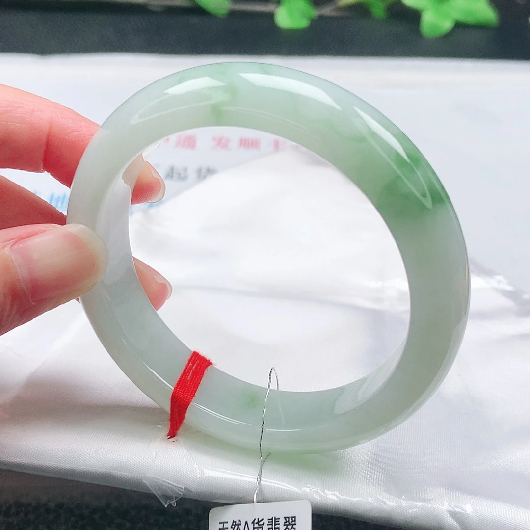 翡翠未镶嵌手镯56圈